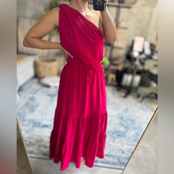 Max Studio Barbie pink off shoulder maxi dress - Picture 2 of 11